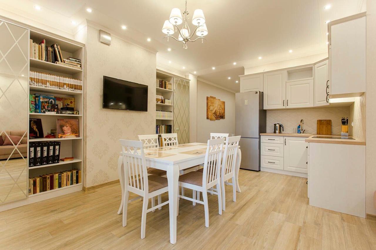 2-Roomed Apartment With Living Room Odessa Exteriör bild